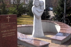 pomnik1a
